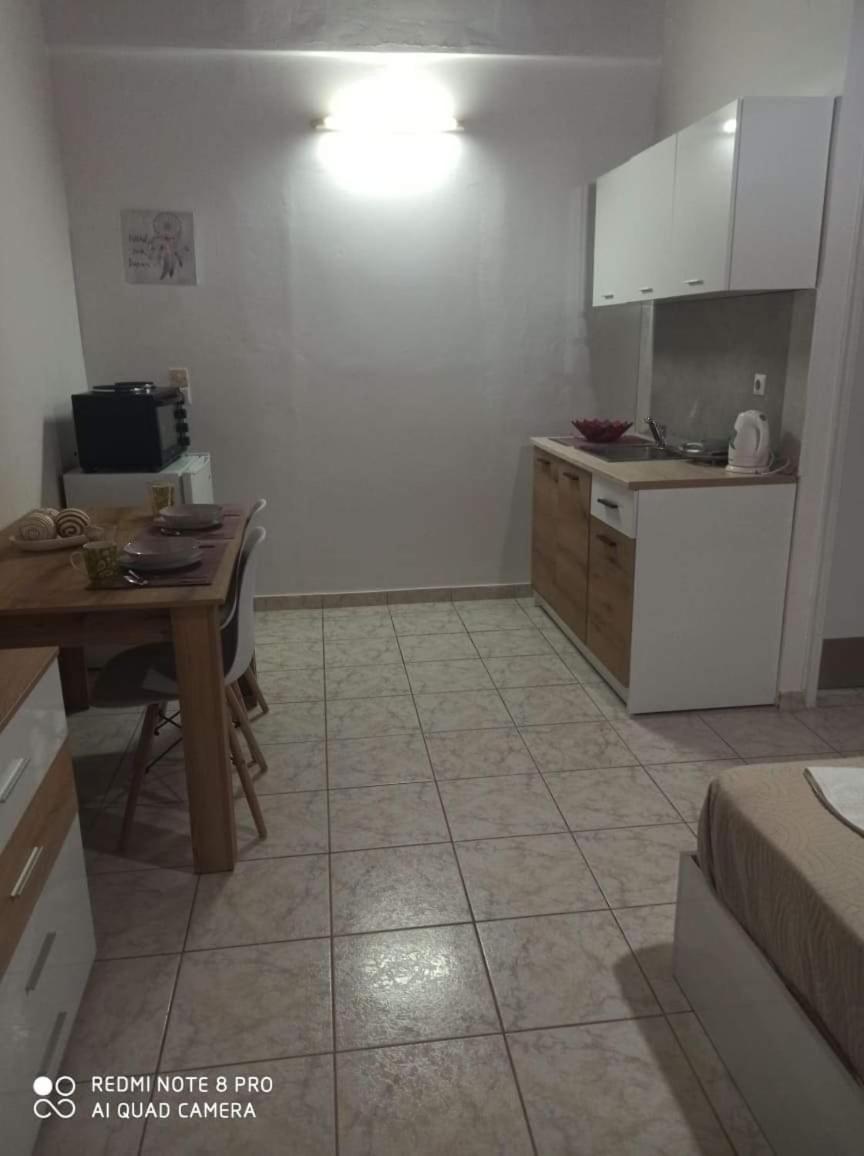 Amadeus Hawaii Apartments & Studios Sidárion Rom bilde