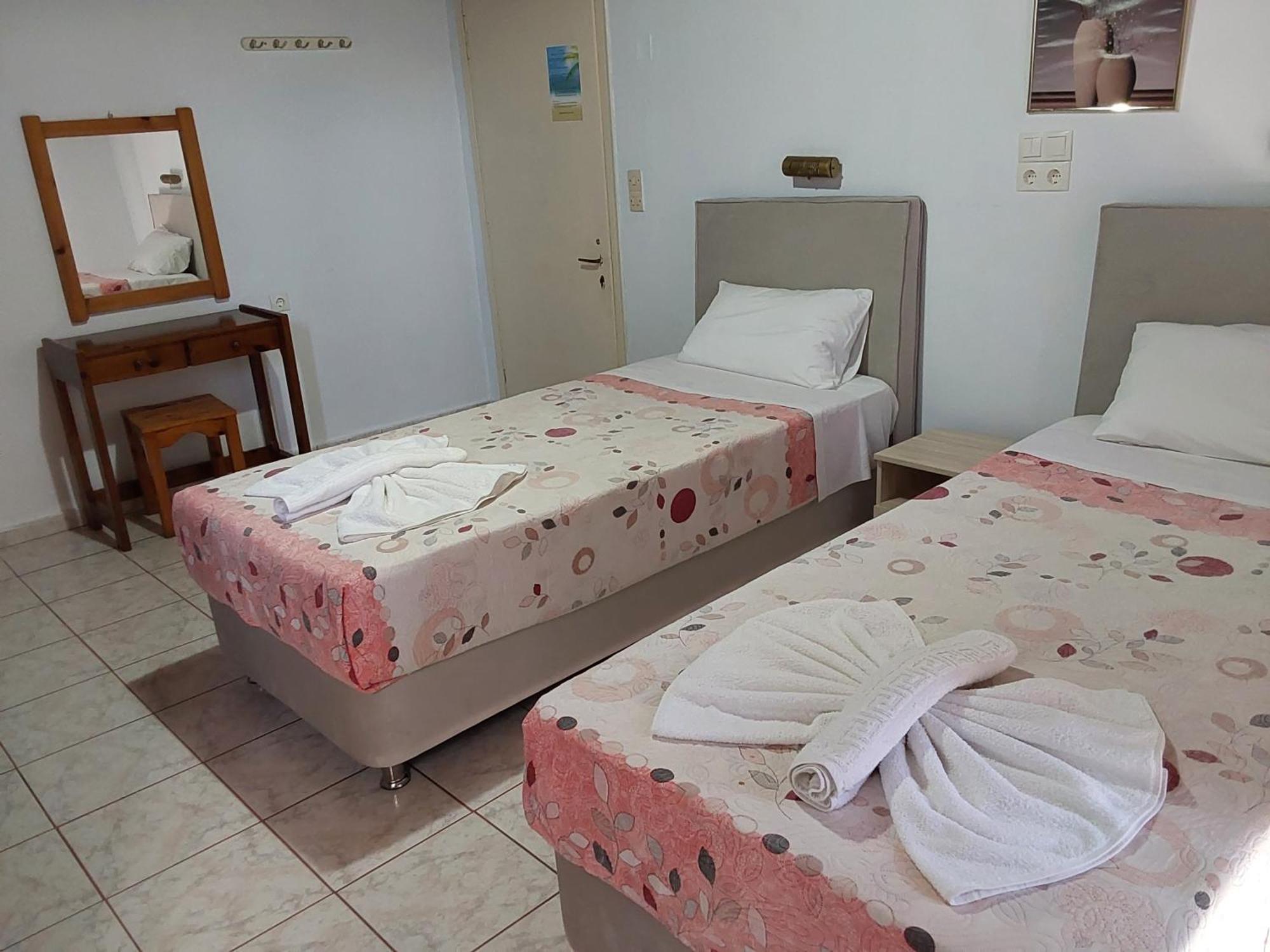 Amadeus Hawaii Apartments & Studios Sidárion Rom bilde